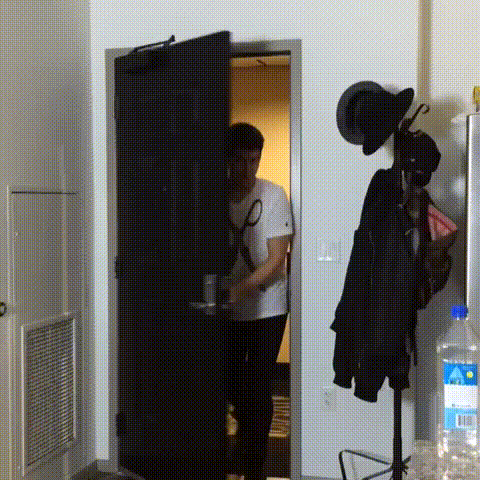 1889569699_pZejaDXQ_41fd53edd1c8b854d6797dabe5e7c4e4d4dde1a3.gif